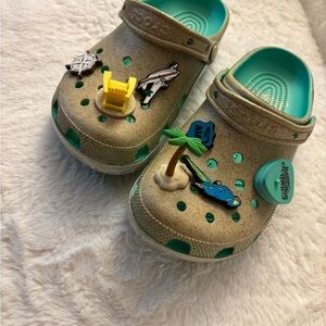 Limited edition Jimmy Buffett Margaritaville crocs with guitar pic charm